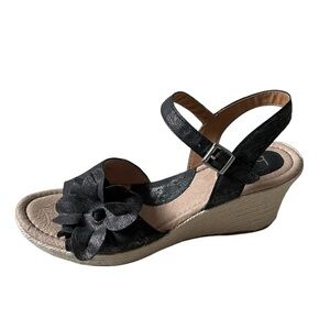 B.O.C. Wedge Espadrilles Summer Sandals Flower Detail Black Gold Shimmer 8
